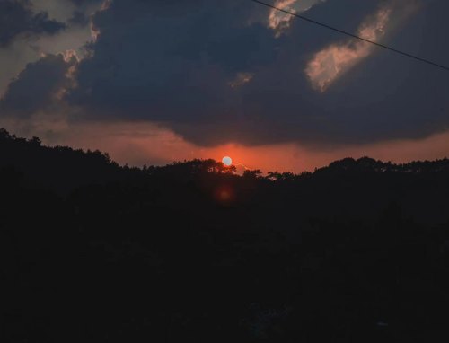 适合熬夜发朋友圈的文案